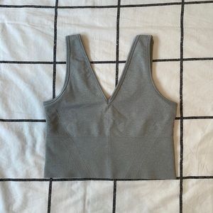 Abercrombie YPB seamlessCORE V-Neck Slim Tank in Heather Grey, Size M